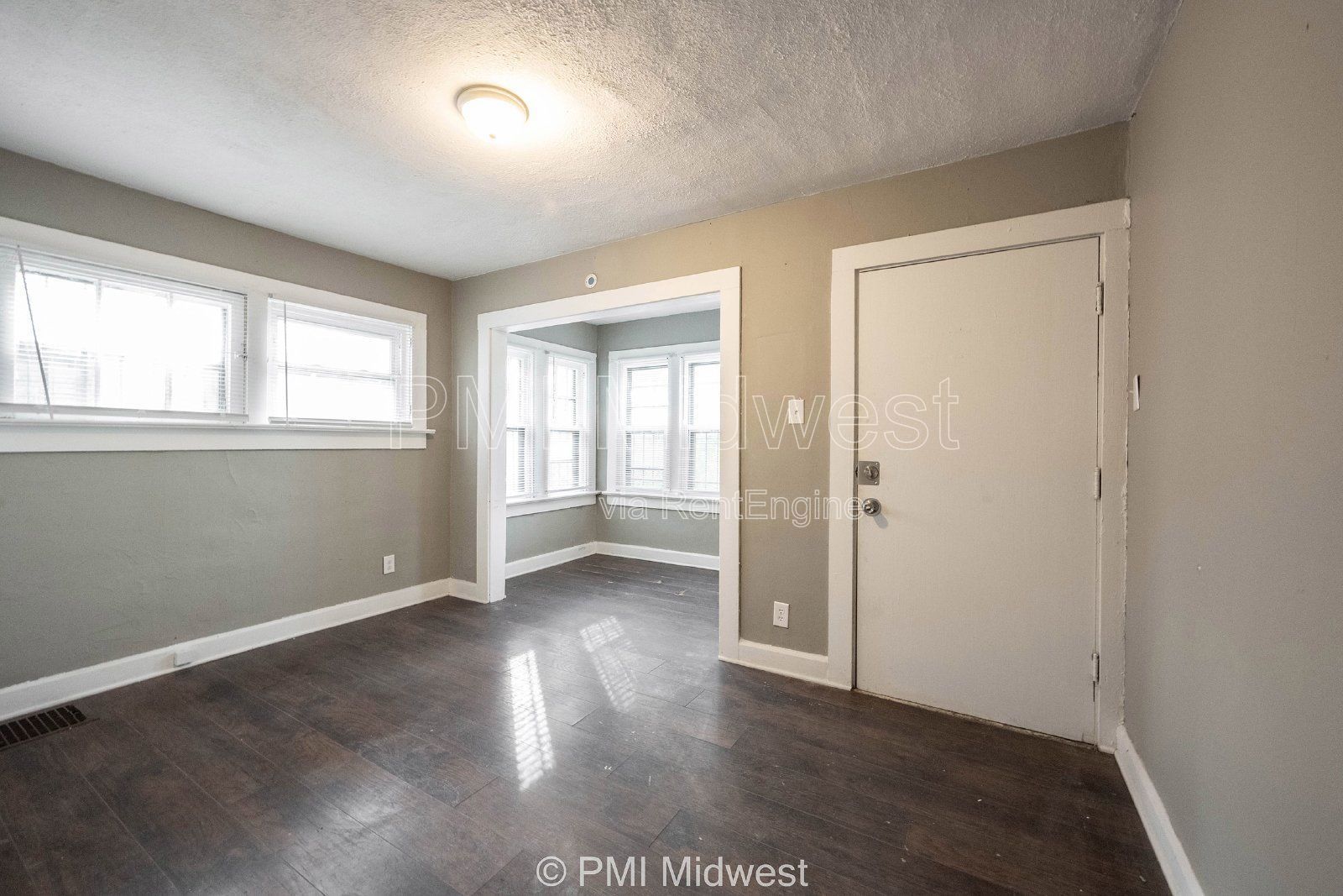 Charming 1 Bed Duplex with Full Bath in Indianapolis! property image