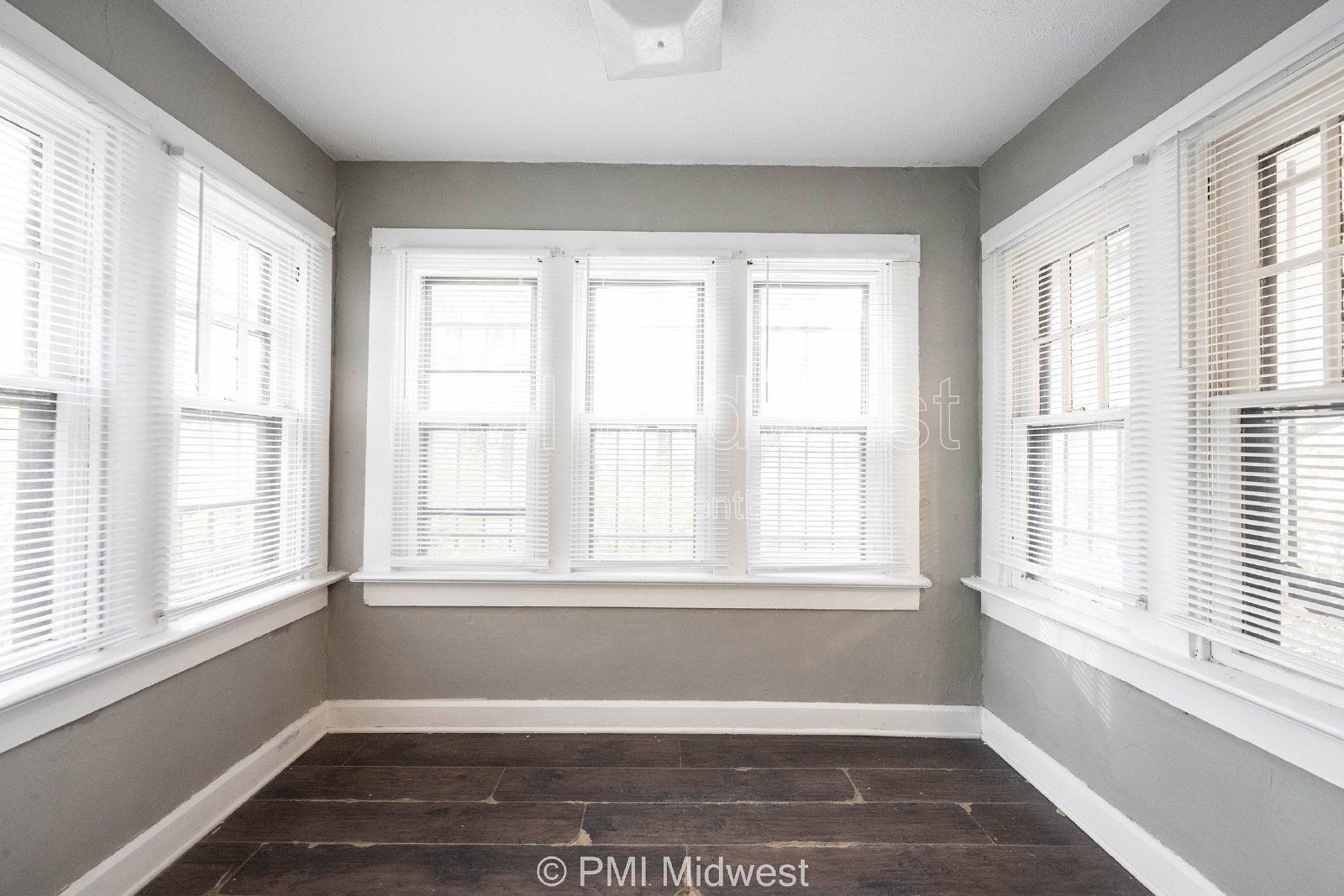 Charming 1 Bed Duplex with Full Bath in Indianapolis! property image