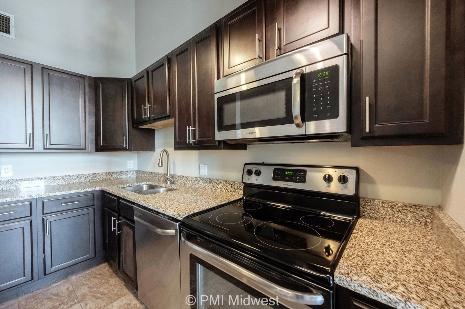 501 Madison Ave #202 property image