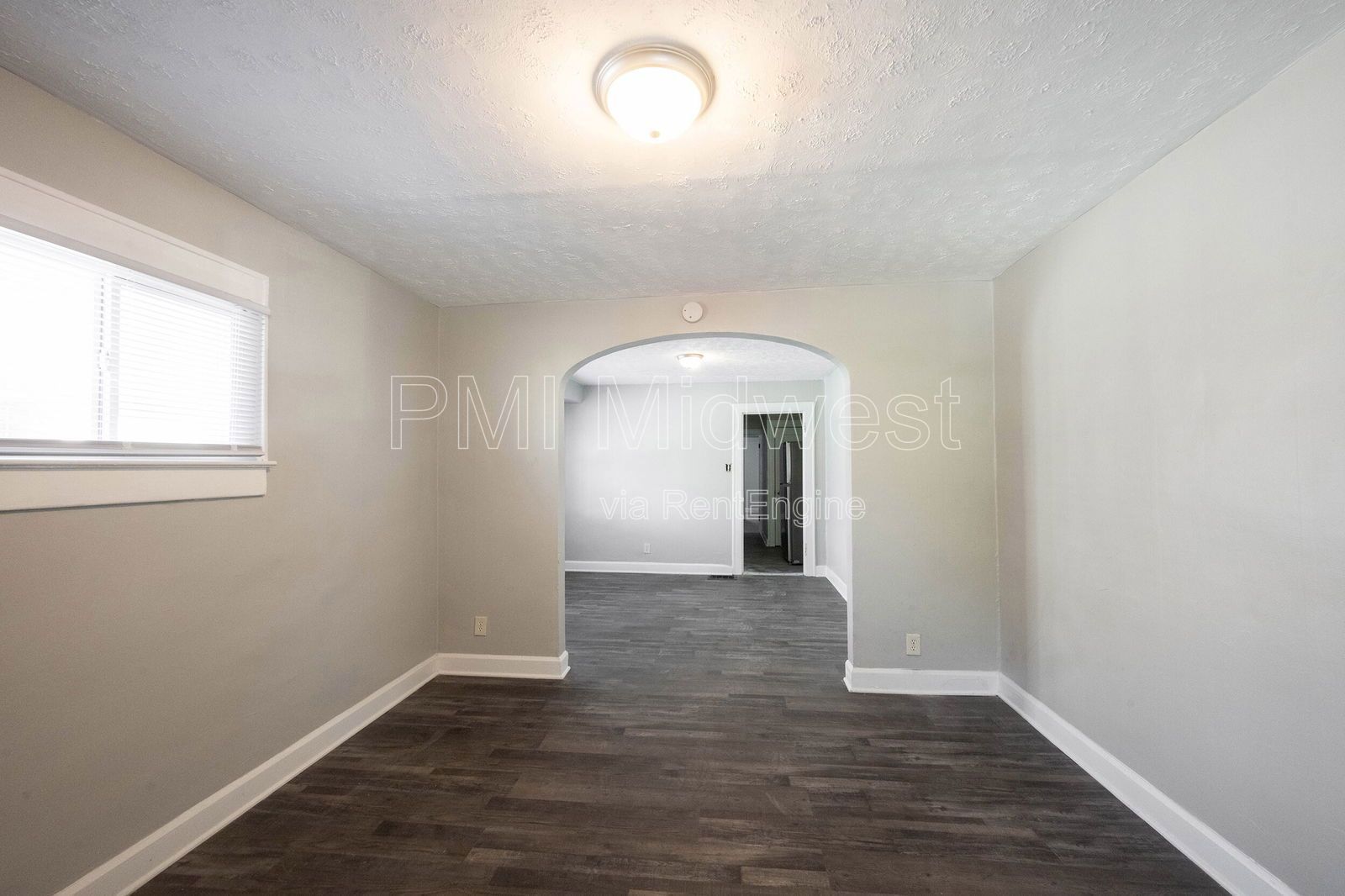 915 N Drexel Ave property image