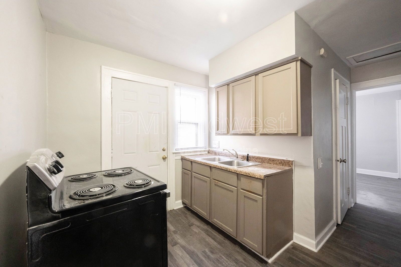 915 N Drexel Ave property image