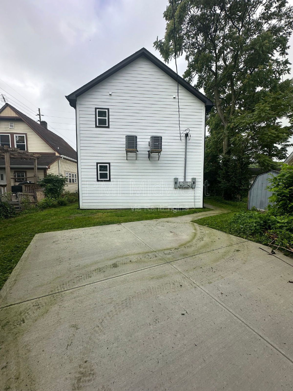 224 W 28th St # A property image