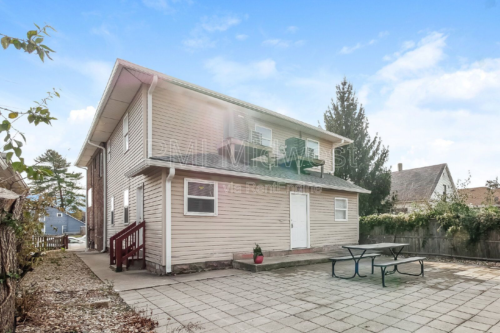 Cozy 2 Bed Apartment in Indianapolis with 850 Sq Ft of Comfort! property image