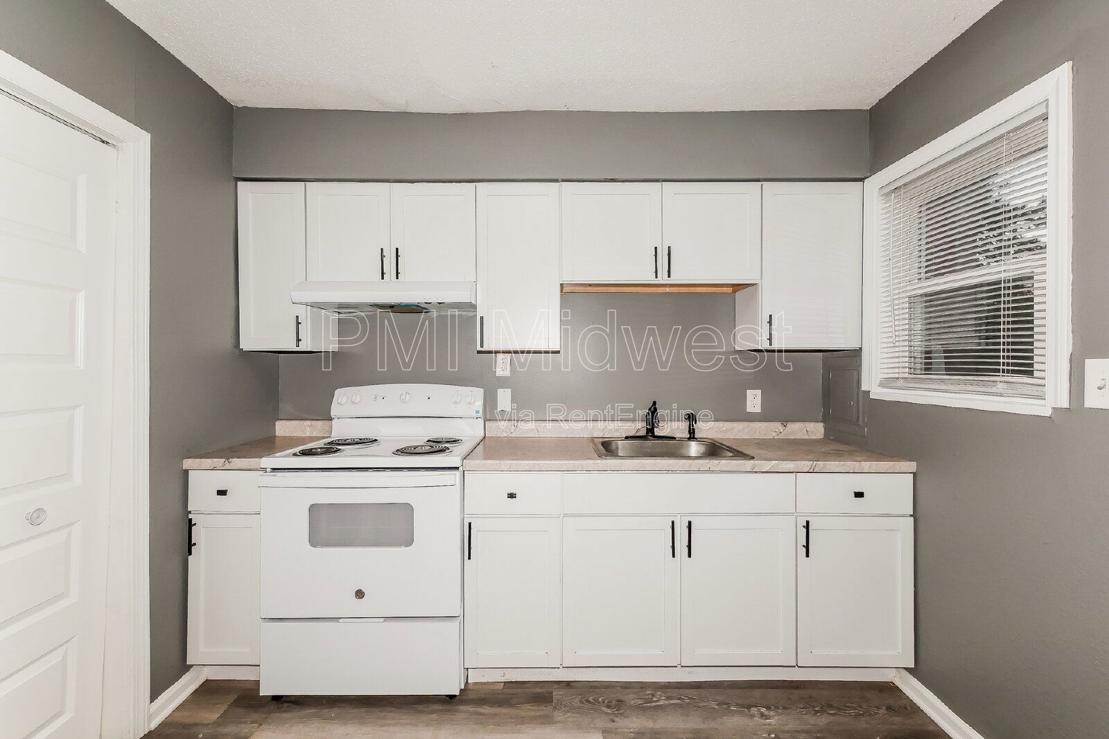 Charming 2 Bed, 1 Bath Apartment in Indianapolis - Don't Miss Out! property image