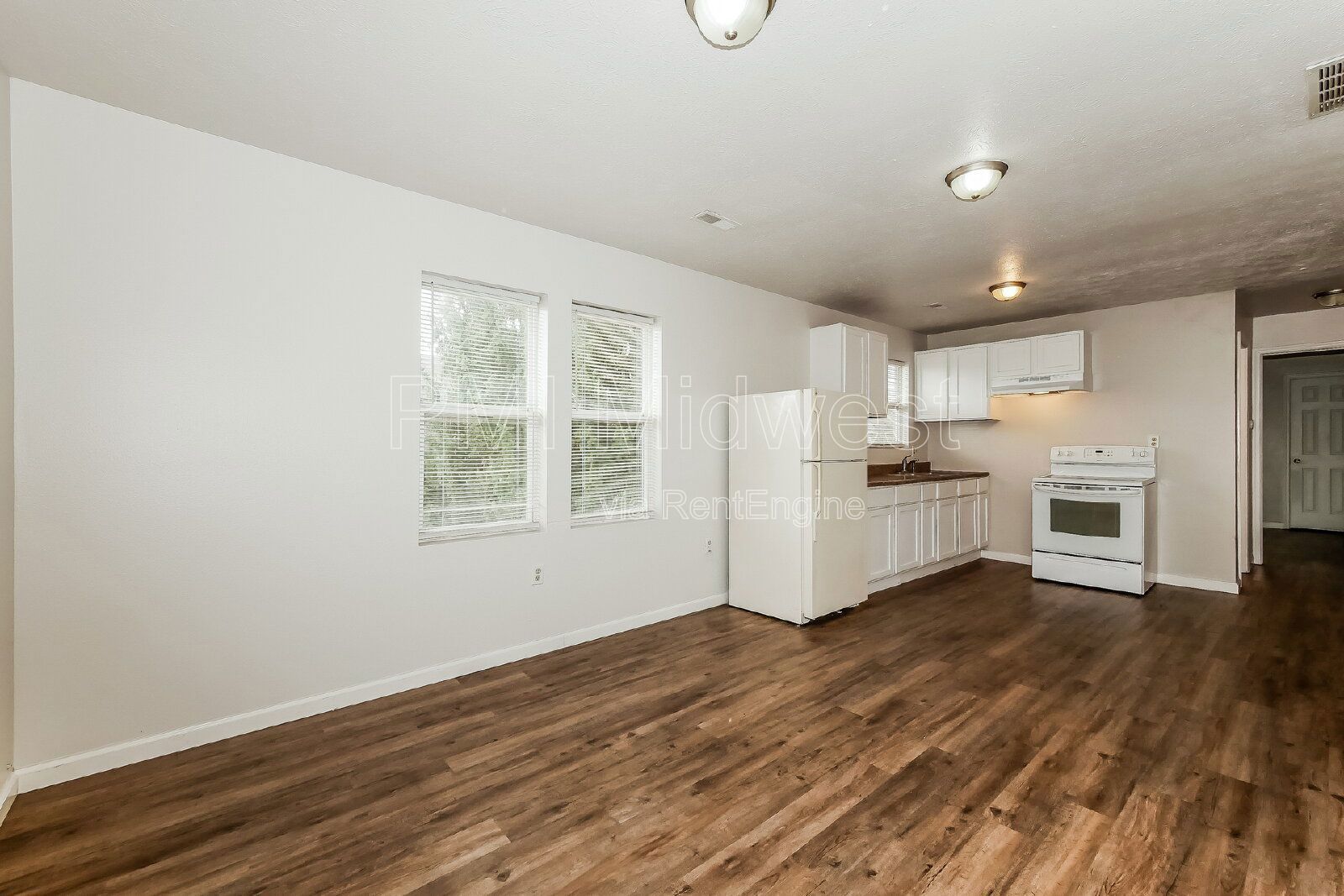 Cozy 2 Bed Apartment in Indianapolis with 850 Sq Ft of Comfort! property image