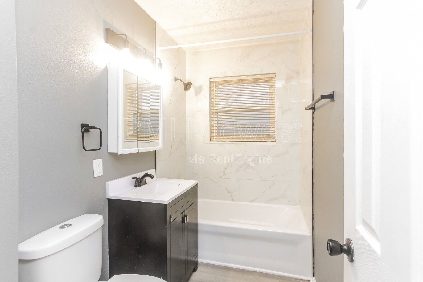 Charming 2 Bed, 1 Bath Apartment in Indianapolis - Don't Miss Out! property image