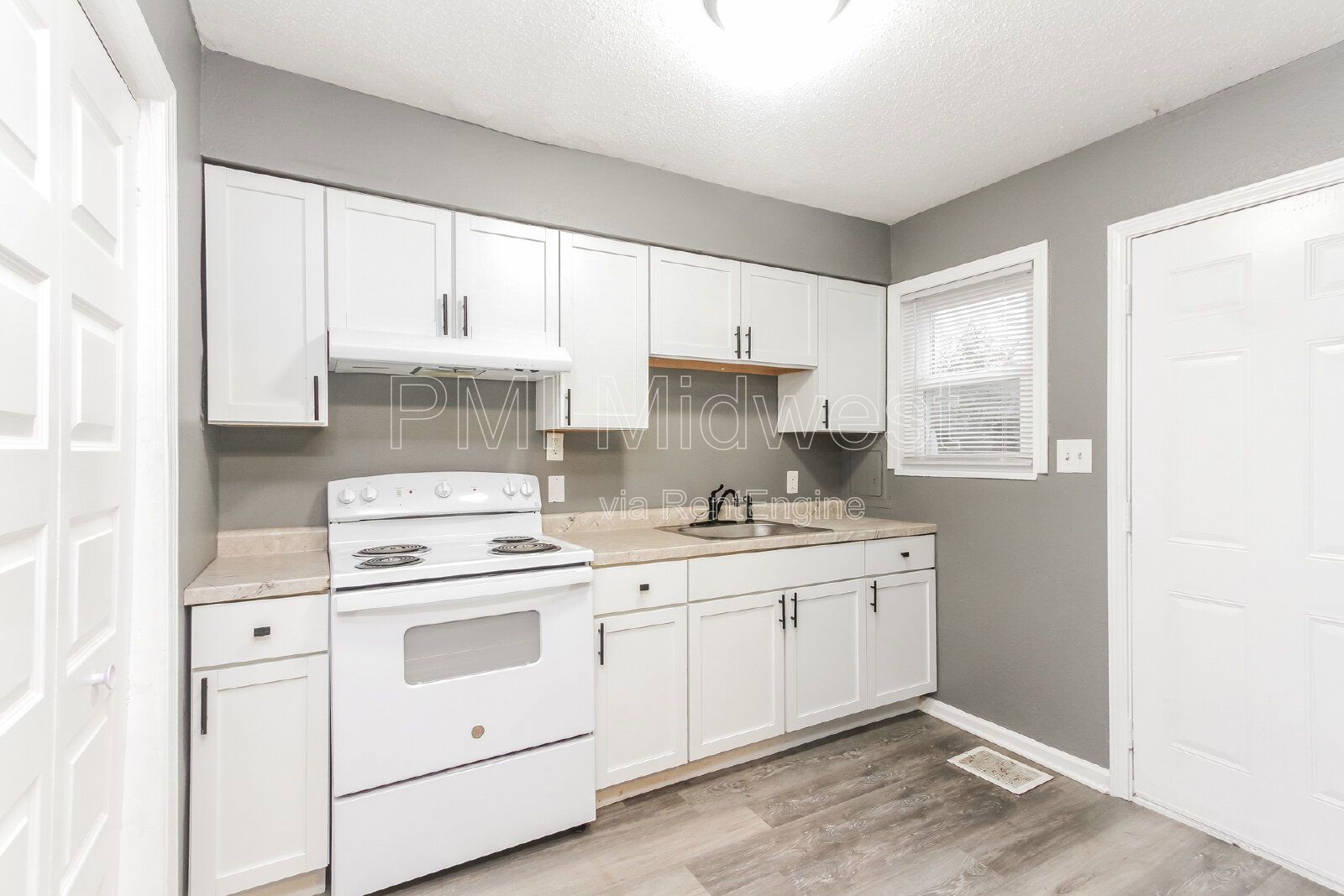 Charming 2 Bed, 1 Bath Apartment in Indianapolis - Don't Miss Out! property image