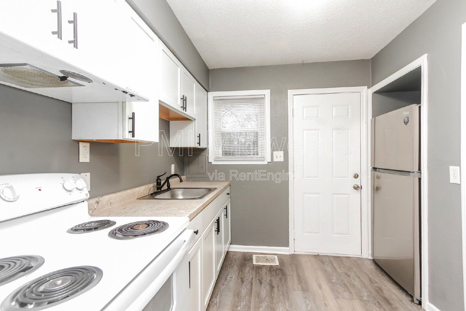 Charming 2 Bed, 1 Bath Apartment in Indianapolis - Don't Miss Out! property image