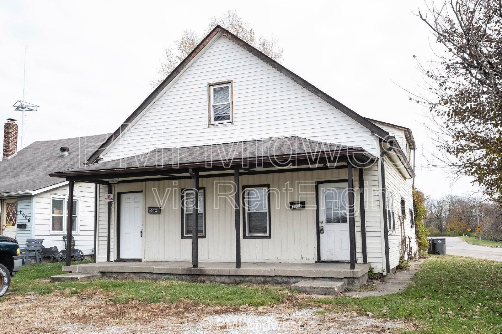 Charming 3-Bedroom Duplex with 2 Full Baths in Indianapolis - A Must See! property image