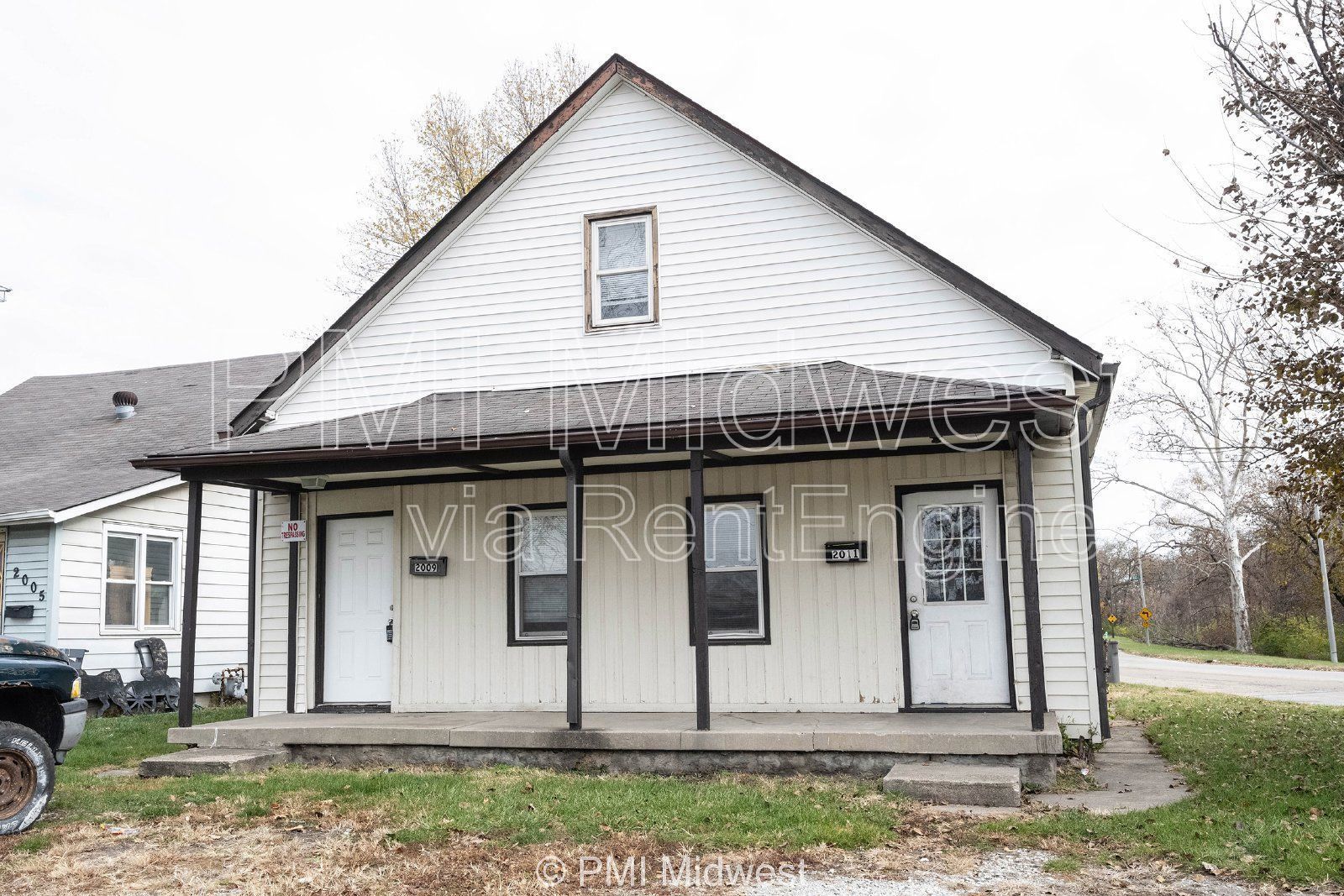 Charming 3-Bedroom Duplex with 2 Full Baths in Indianapolis - A Must See! property image