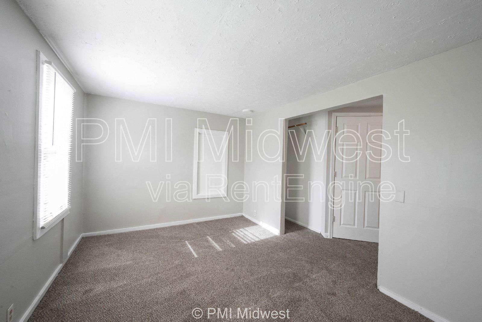 Charming 3-Bedroom Duplex with 2 Full Baths in Indianapolis - A Must See! property image