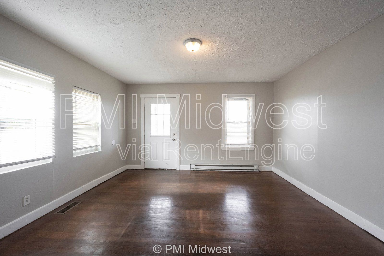 Charming 3-Bedroom Duplex with 2 Full Baths in Indianapolis - A Must See! property image