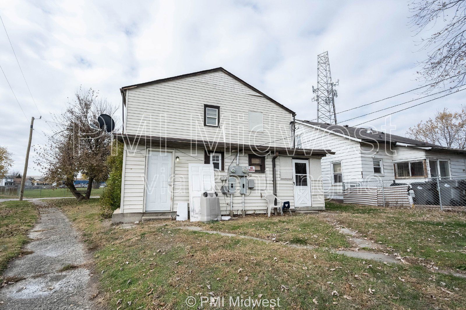 Charming 3-Bedroom Duplex with 2 Full Baths in Indianapolis - A Must See! property image
