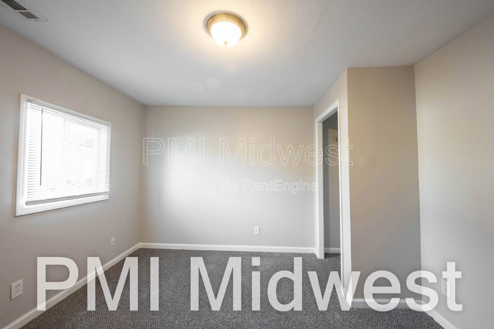 311 Harrison St – Cozy Crawfordsville Living Near All the Local Spots property image