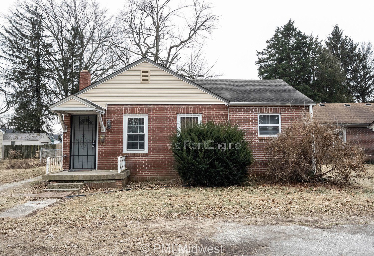 Cozy 1-Bedroom Gem in Indianapolis with Spacious Living – 750 Sq Ft! property image