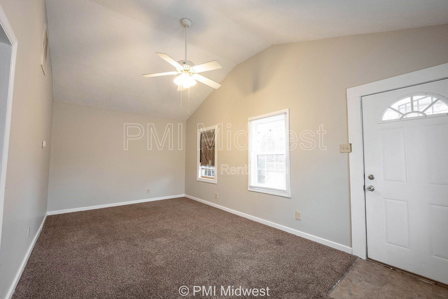 Cozy 1-Bedroom Gem in Indianapolis with Spacious Living – 750 Sq Ft! property image