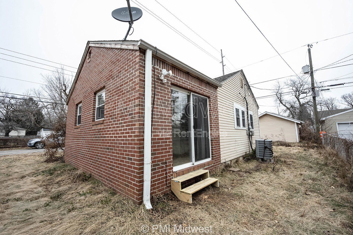 Cozy 1-Bedroom Gem in Indianapolis with Spacious Living – 750 Sq Ft! property image