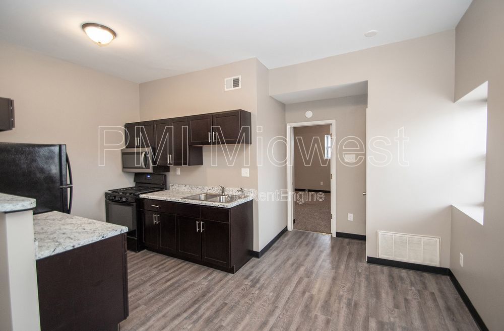 Modern 1 Bed Apartment in Prime Indianapolis Location! property image