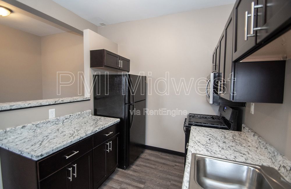 Modern 1 Bed Apartment in Prime Indianapolis Location! property image