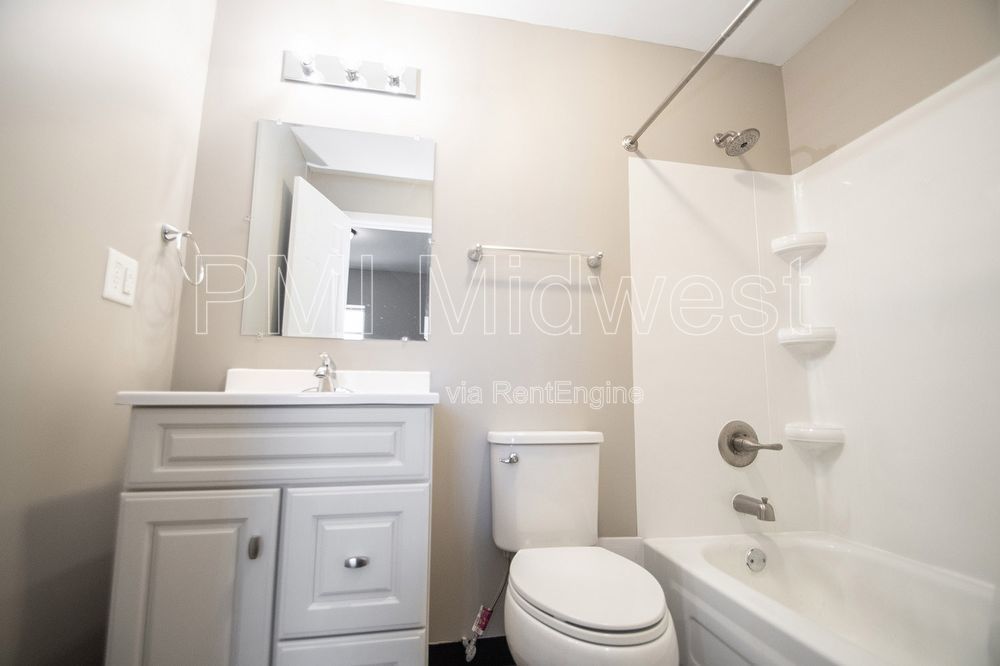 Modern 1 Bed Apartment in Prime Indianapolis Location! property image