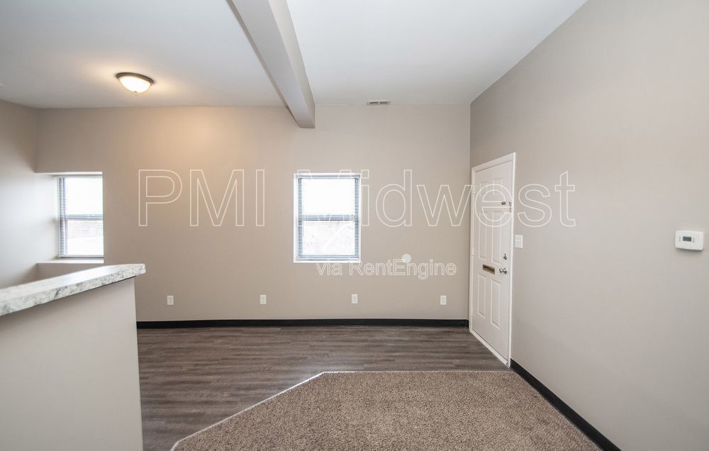Modern 1 Bed Apartment in Prime Indianapolis Location! property image