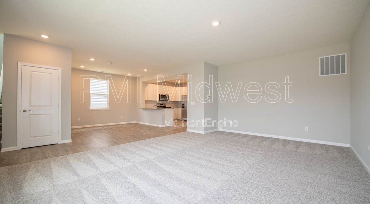 4 Bed 2.5 Bath property image