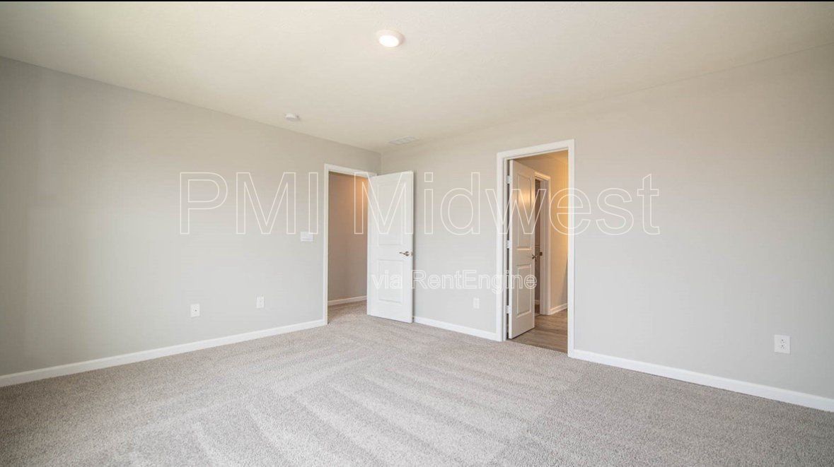 4 Bed 2.5 Bath property image