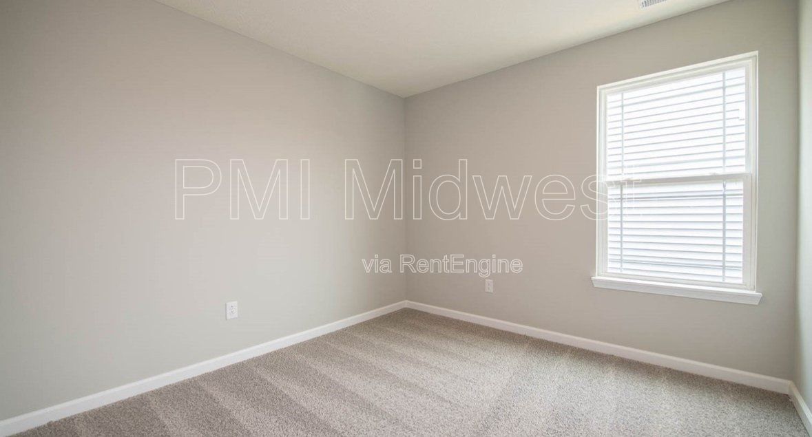 4 Bed 2.5 Bath property image