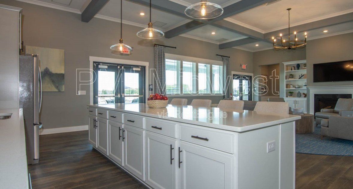 4 Bed 2.5 Bath property image