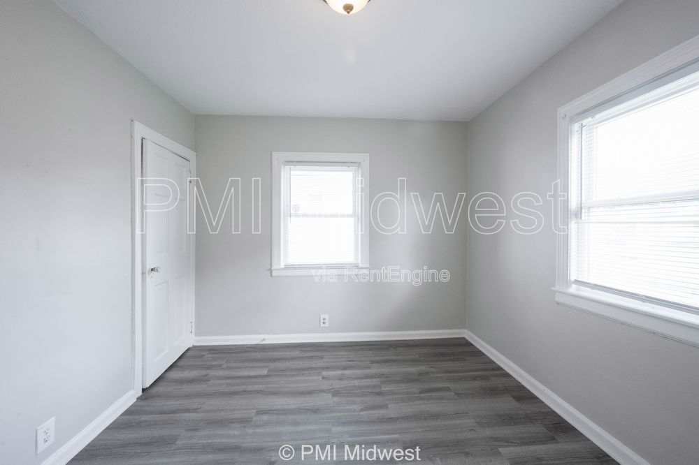 1415 W Pruitt property image