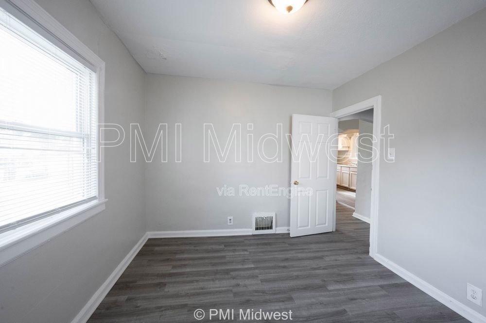 1415 W Pruitt property image