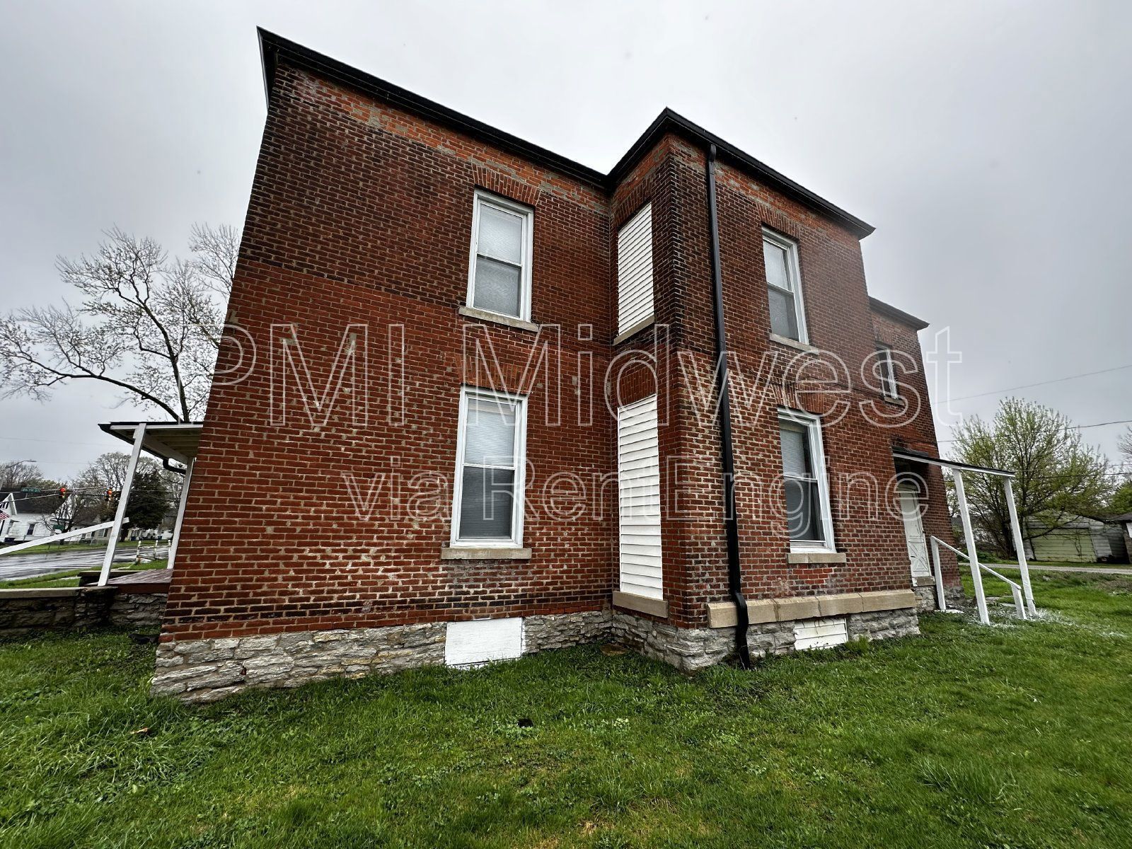 2516 S Washington St Apt 1 – Cozy + Convenient in Marion property image