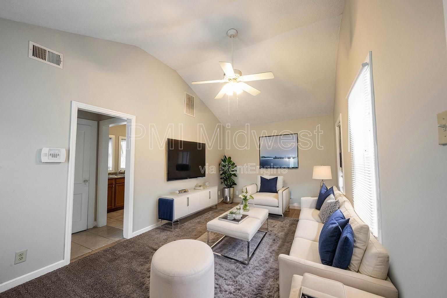 Cozy 1-Bedroom Gem in Indianapolis with Spacious Living – 750 Sq Ft! property image