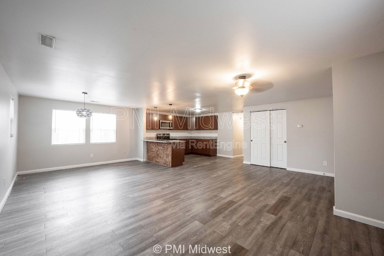 955 N Traub Ave property image