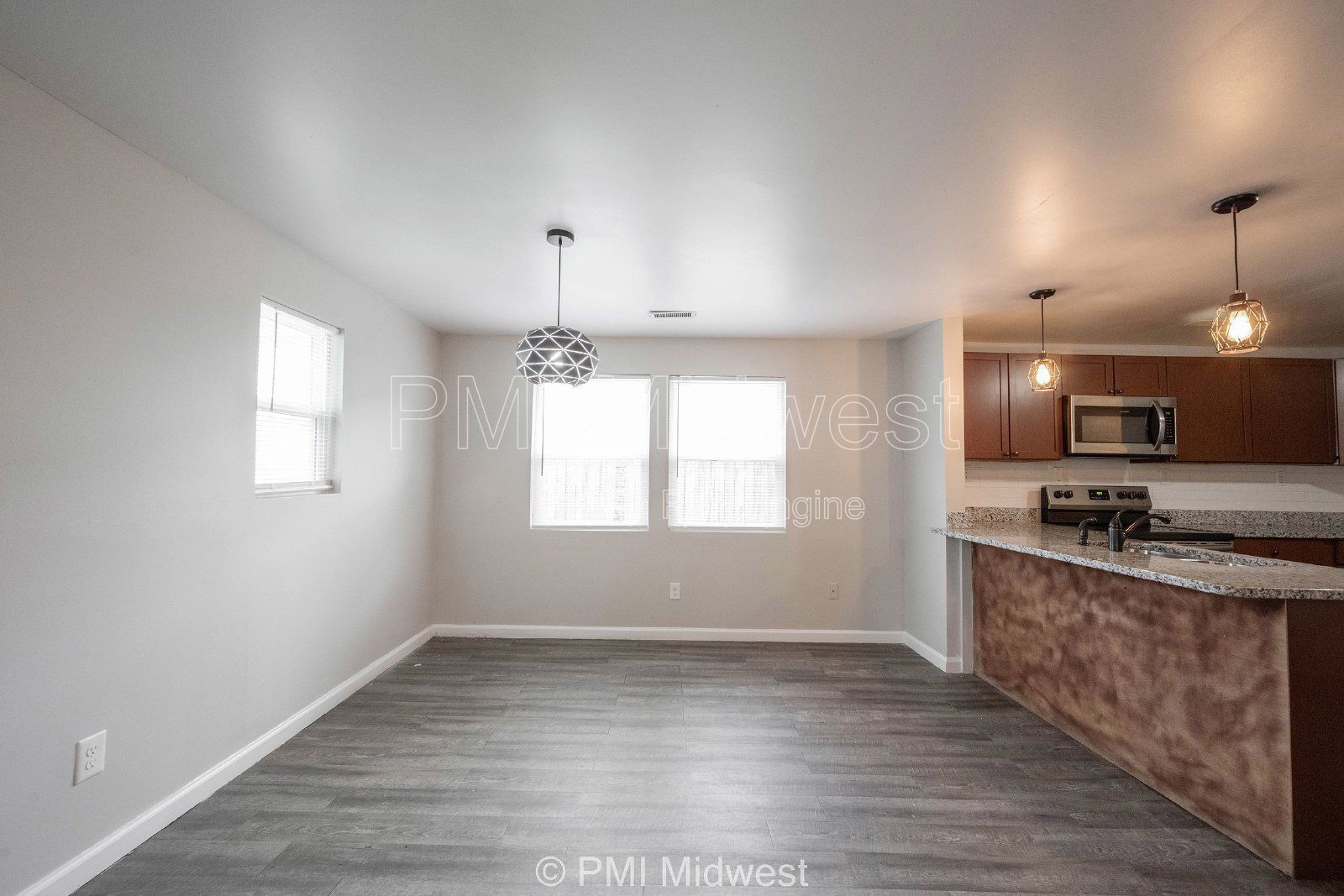 955 N Traub Ave property image