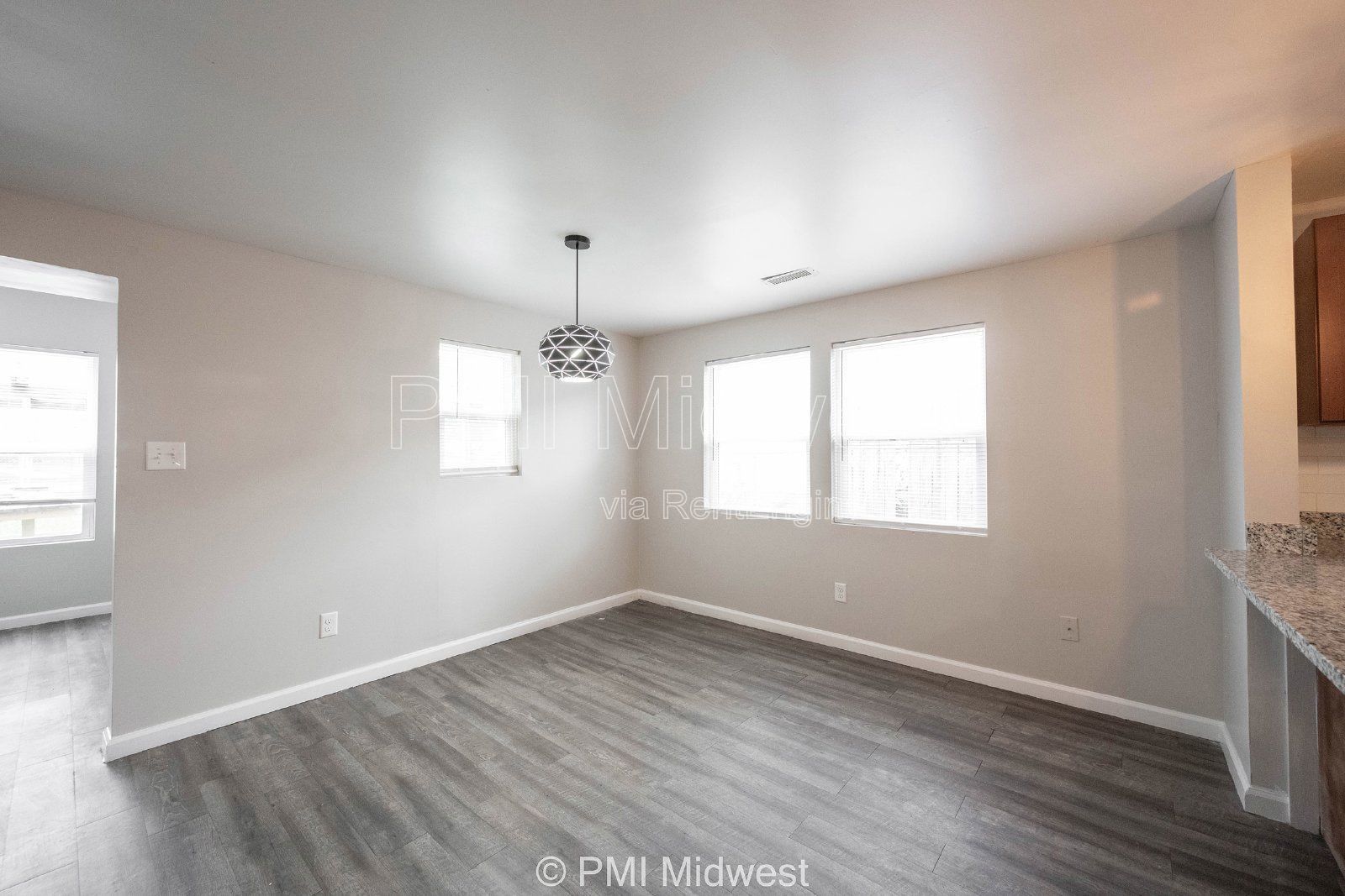 955 N Traub Ave property image