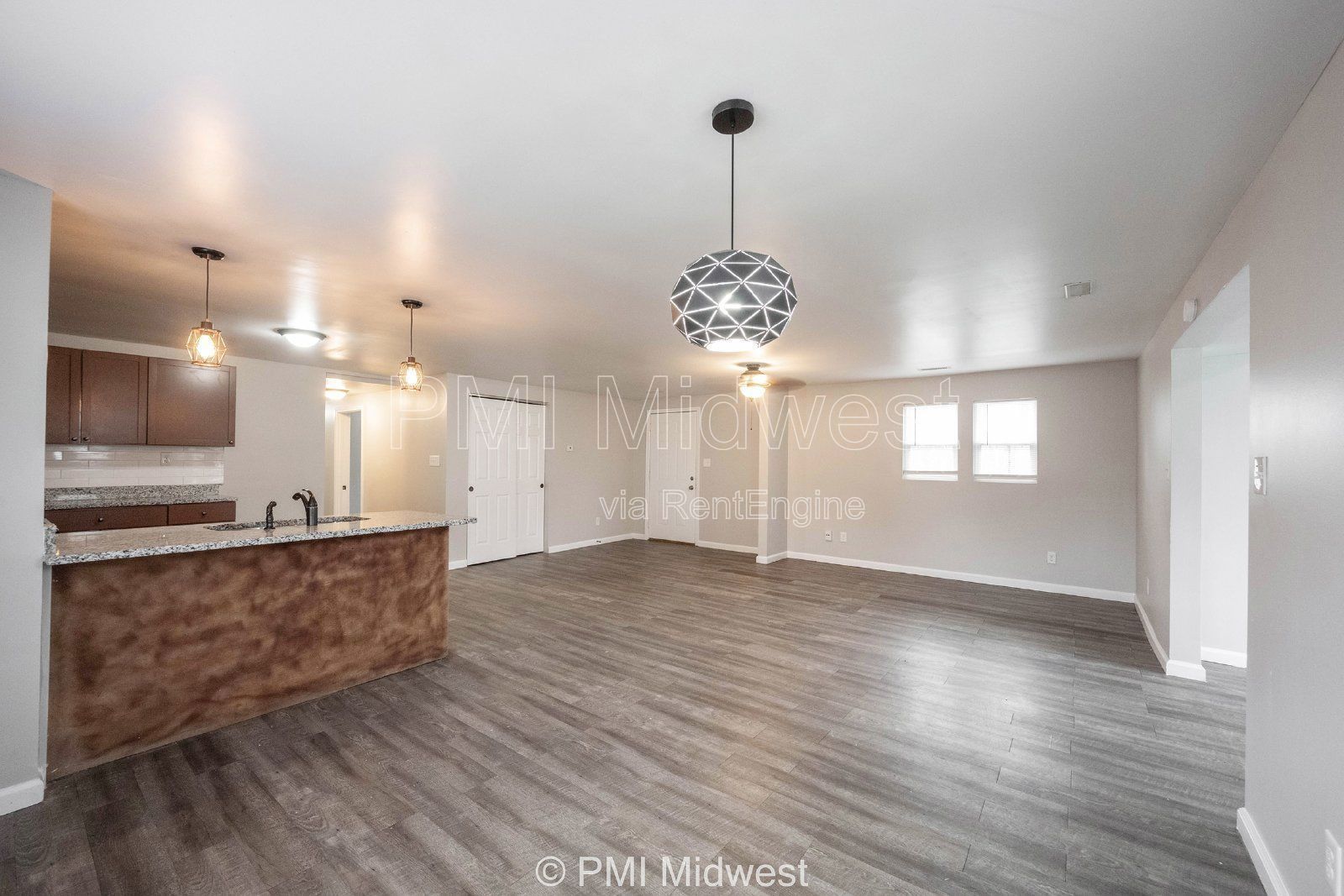 955 N Traub Ave property image