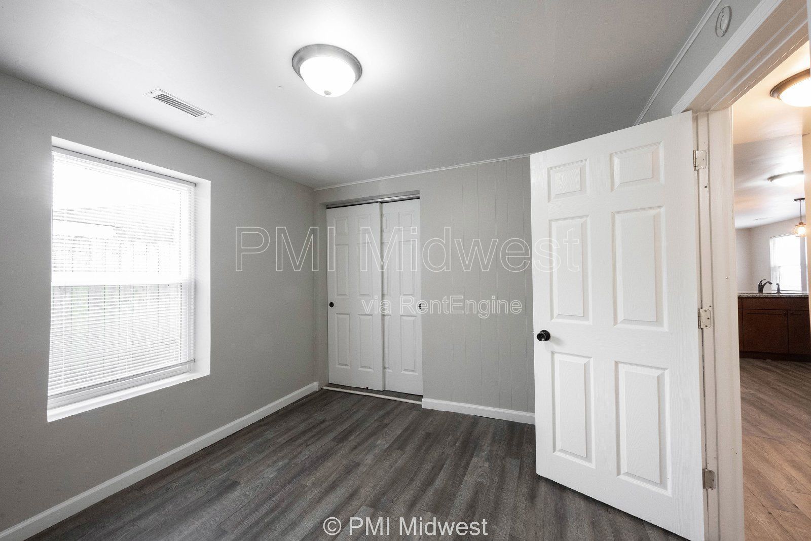 955 N Traub Ave property image