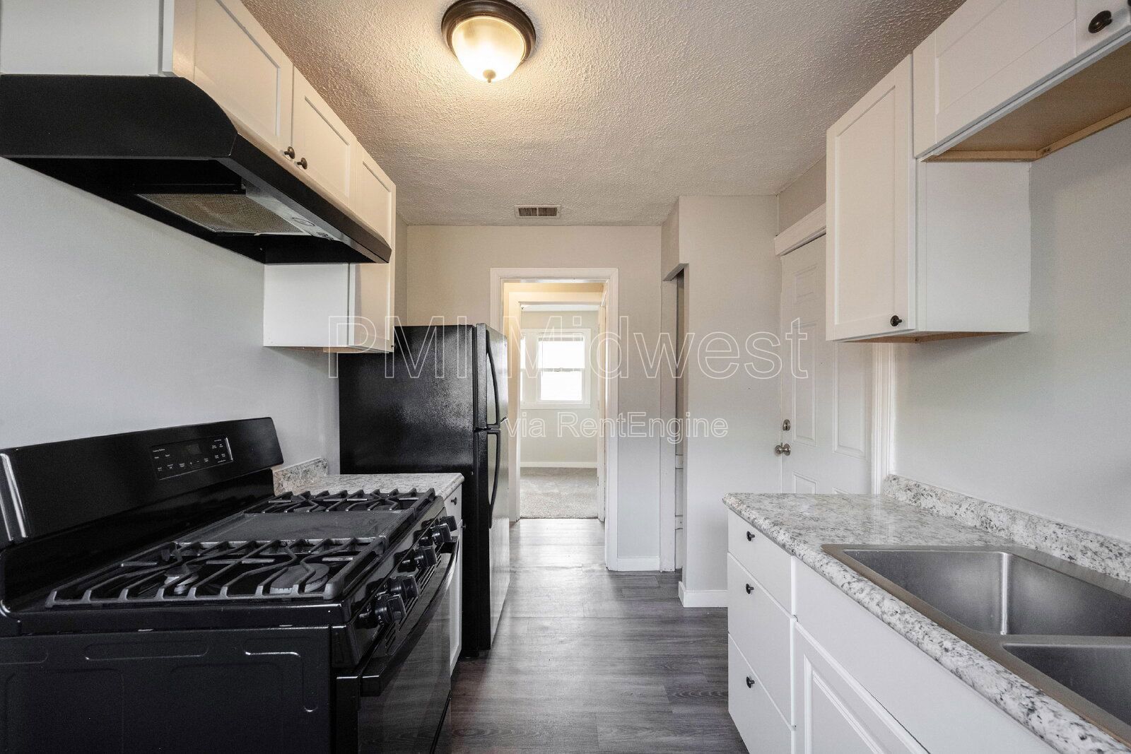 Chill Living Near Fountain Square – 3907 Hoyt Ave property image