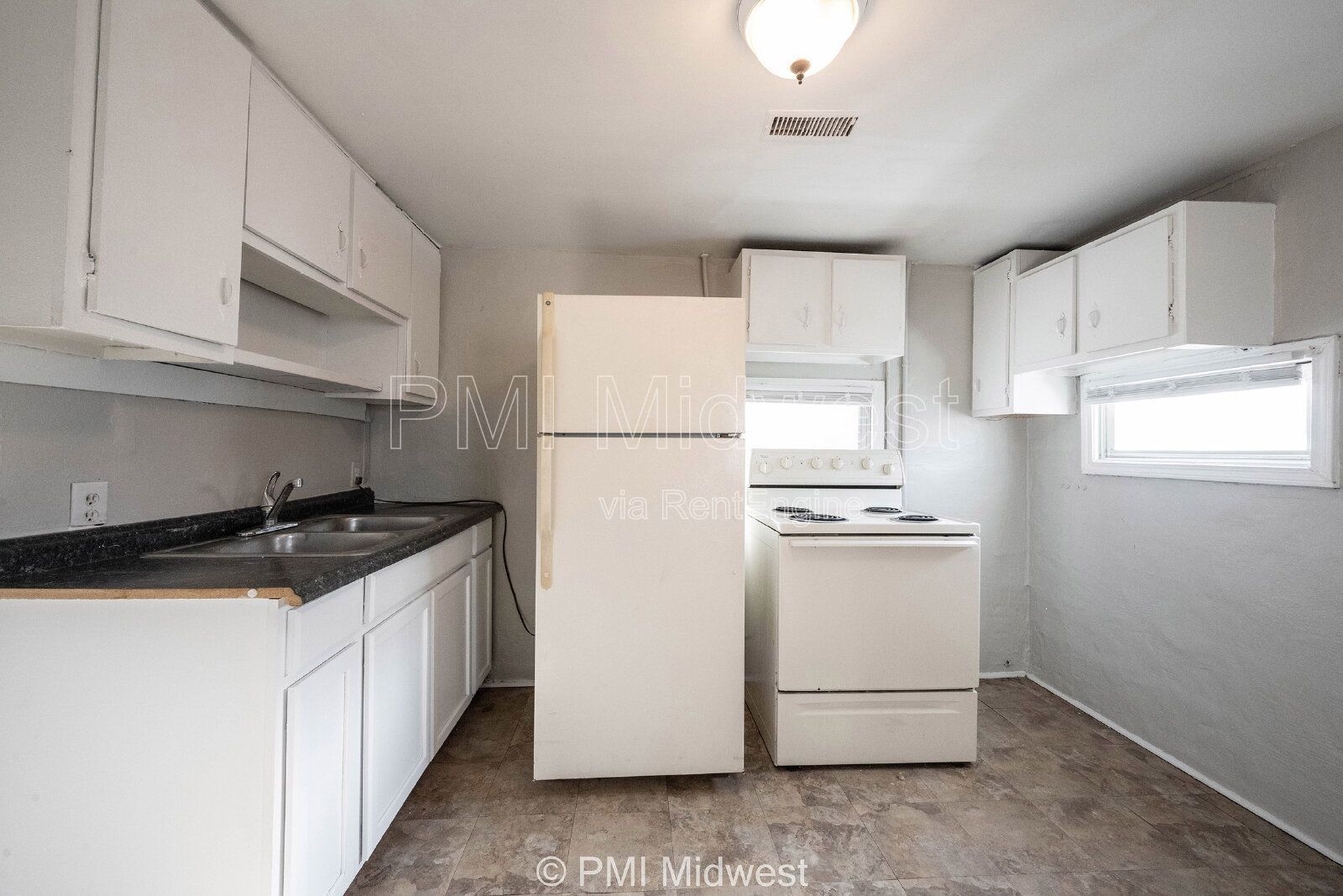 Comfortable Living with City Access – 2905 Tindal St property image