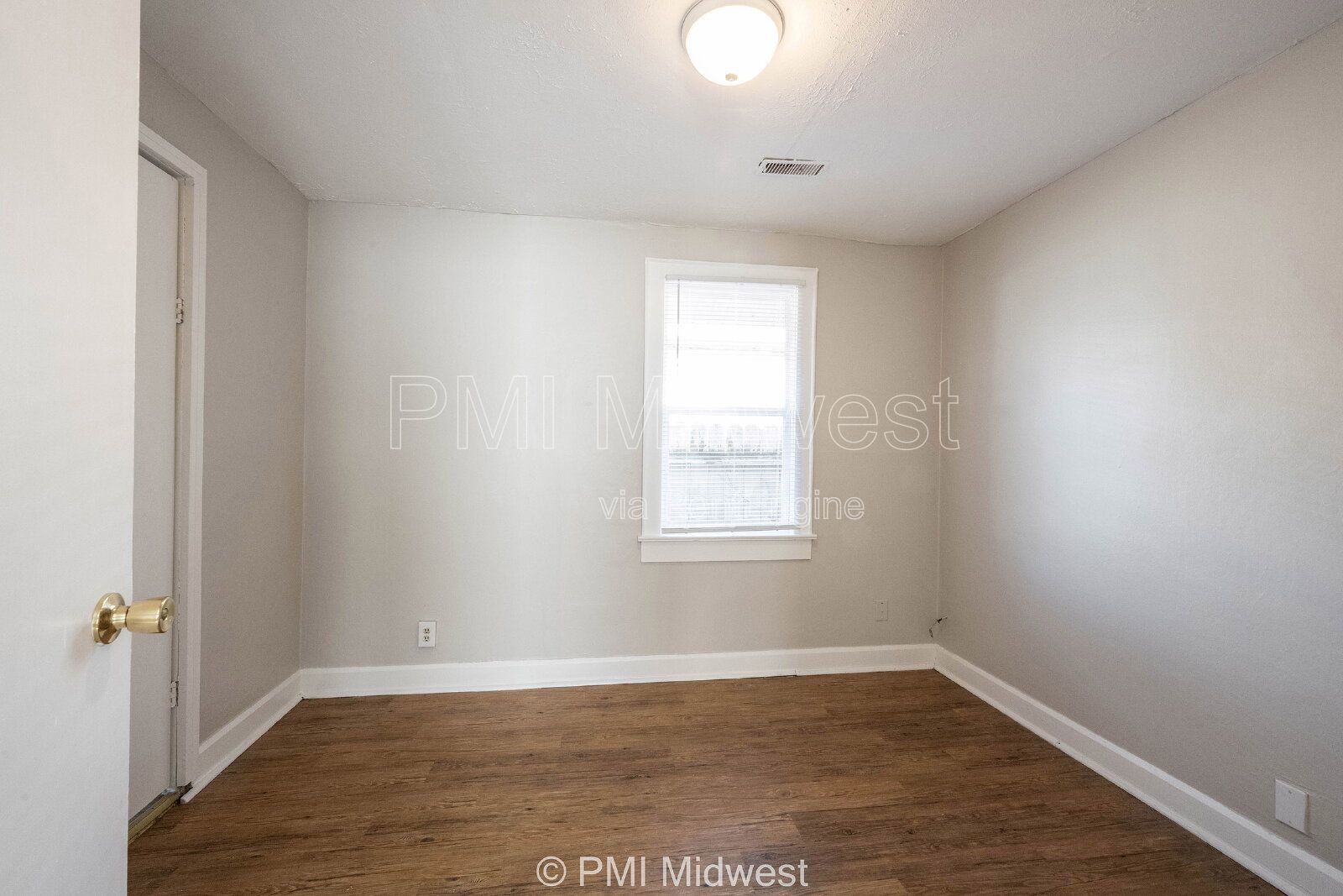 Comfortable Living with City Access – 2905 Tindal St property image