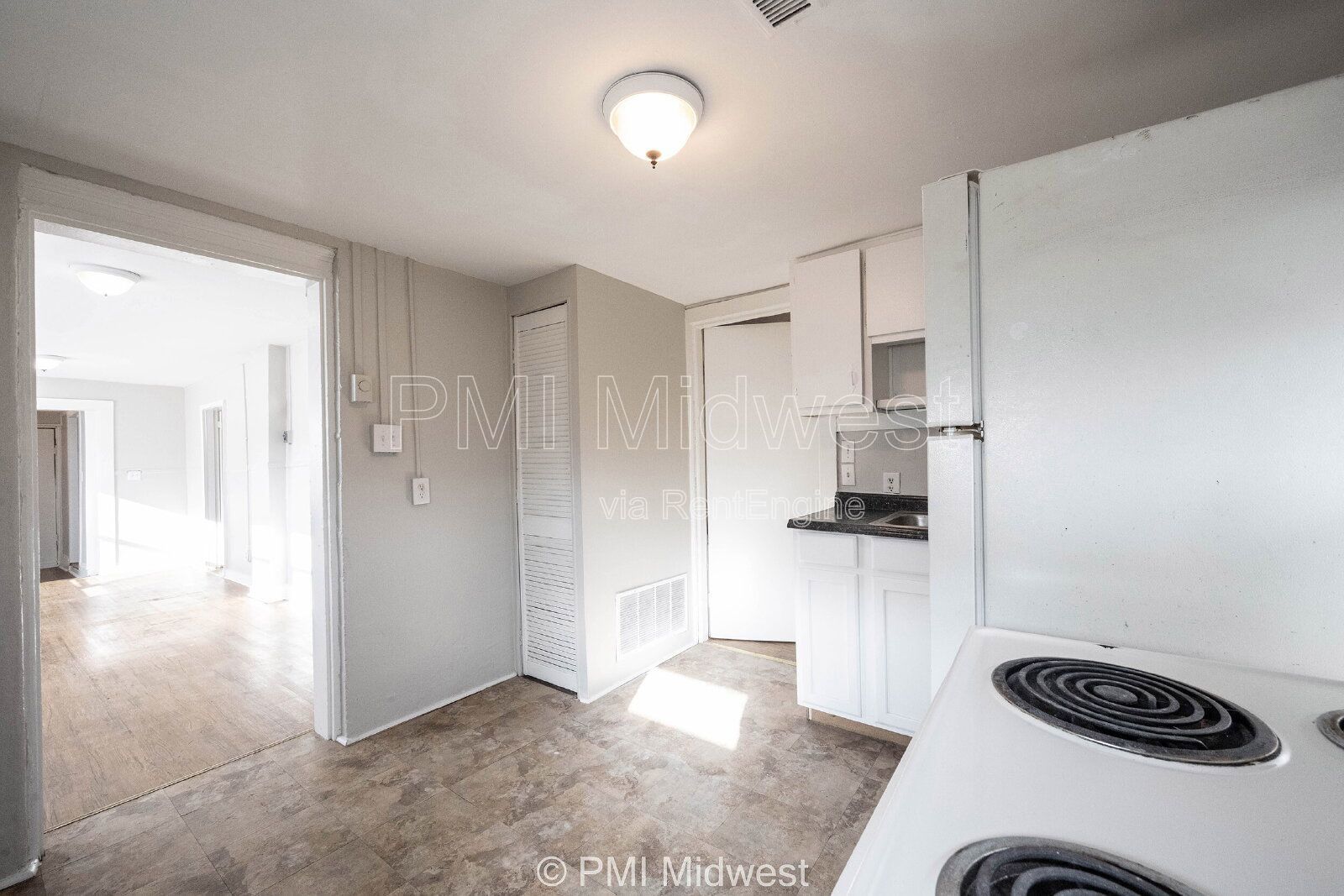 Comfortable Living with City Access – 2905 Tindal St property image