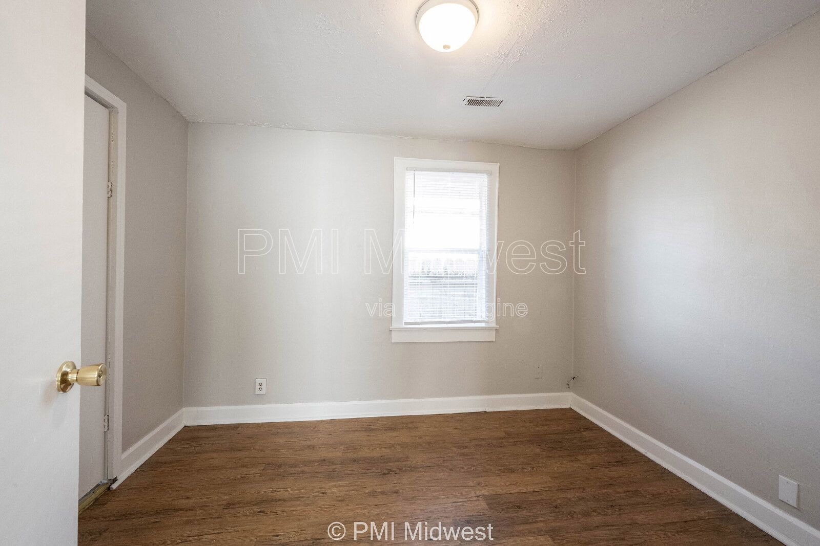 Comfortable Living with City Access – 2905 Tindal St property image